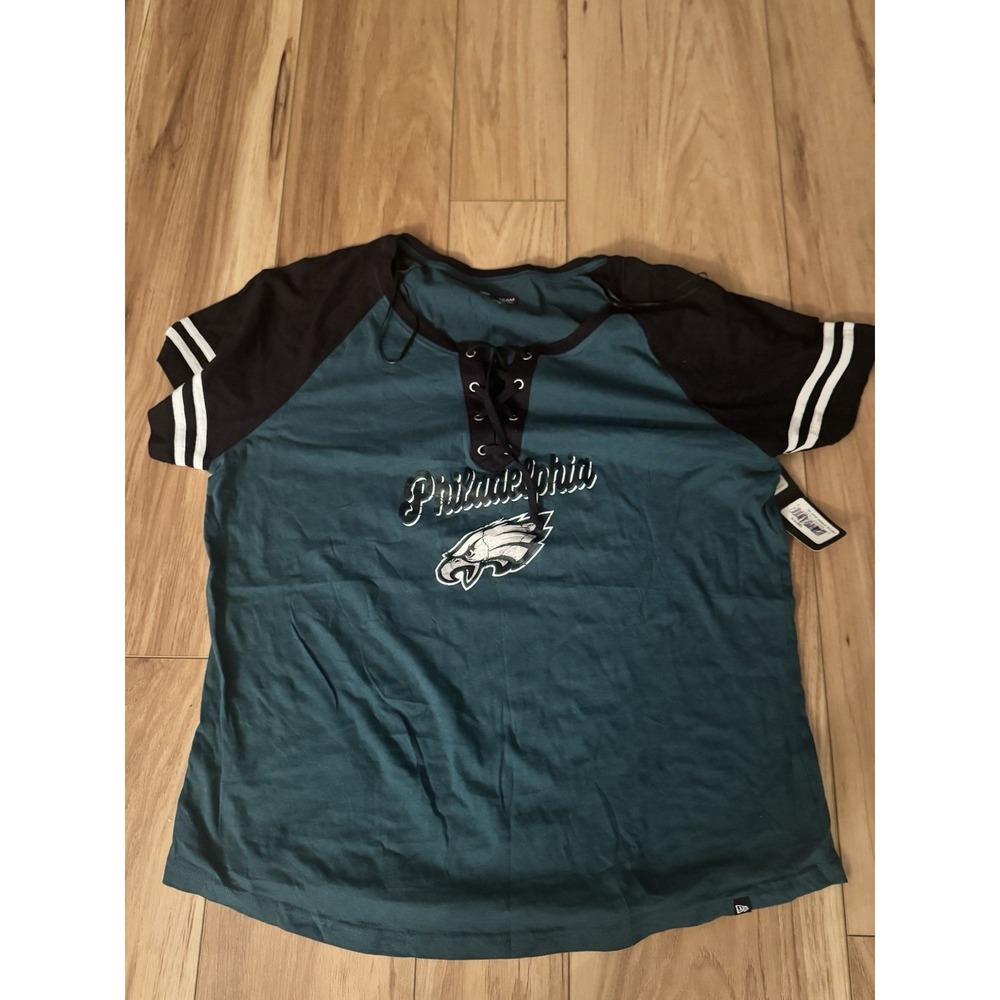 Philadelphia Eagles Women's Shirt (XXL) Retails for $80